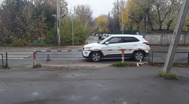  В Иванове сбили девушку, выходившую из машины 